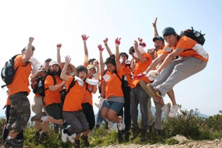 (사진=DB장학생 봉사단 활동)