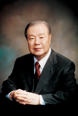 (사진=김상하 삼양그룹 회장이자 양영재단 이사장은 '꿈을 이룰 기회를 제공한다'는 사회공헌 철학을 이어오고 있다.)