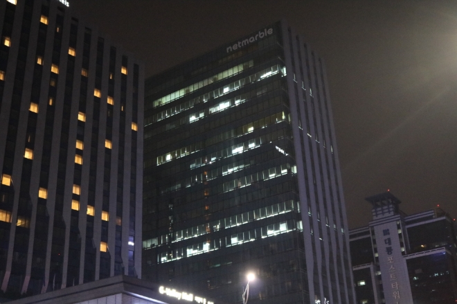 31일 넷마블이 넥슨 인수전에 참여한다고 발표했다.  사진=넷마블