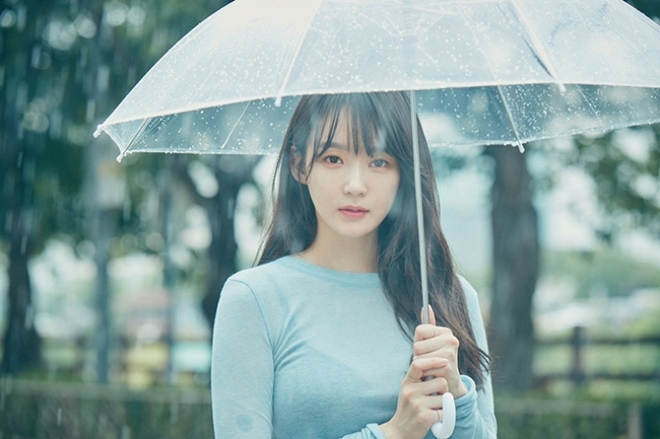 강민경, 27일 첫 솔로 데뷔 확정… 데뷔 11년 만에 도전