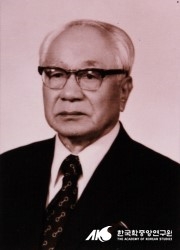 (사진=김용완 경방 명예회장이 1946년부터 경성방직을 맡으면서 사실상 재창업됐다.)