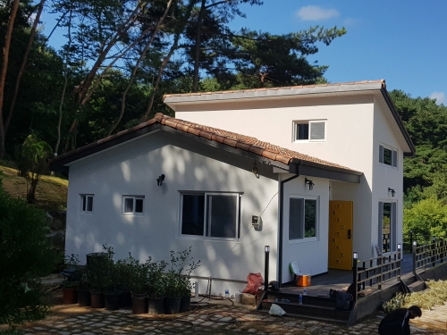 사진=지난해 주거환경개선사업을 실시한 창녕군 소재 주택 전경