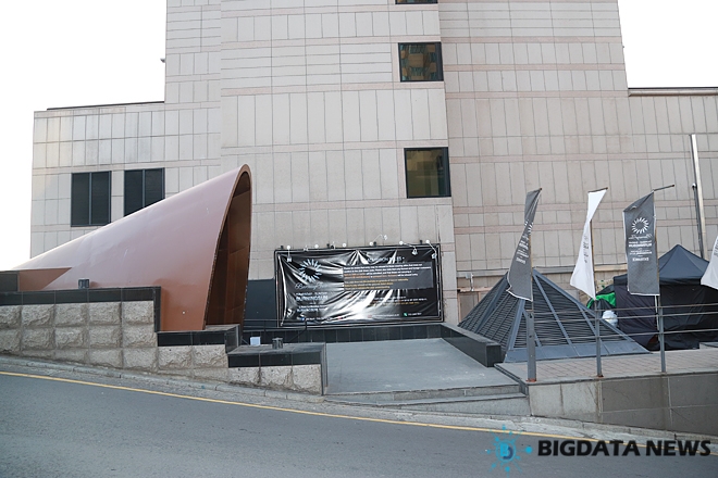 성폭행 논란의 클럽 버닝썬 현장 모습