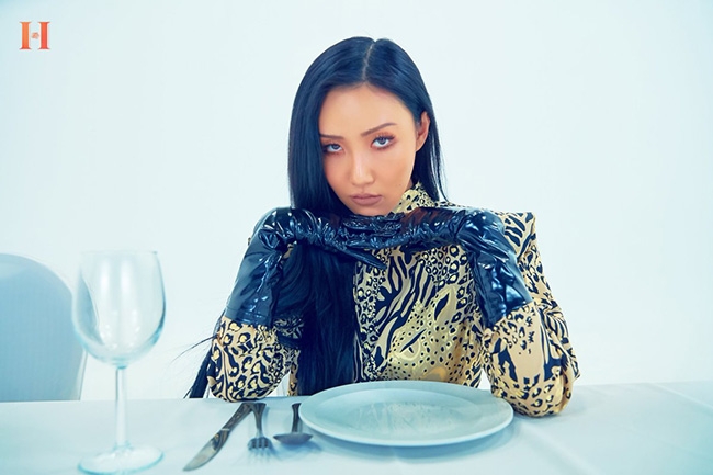 마마무 화사, 미국 빌보드 집중 조명... '독보적 역량 보여줬다'