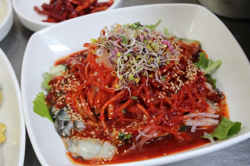 거제도 맛집 '포로수용소 굴구이', 6가지 음식을 한 번에