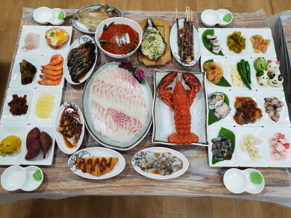 여수맛집 ‘진남횟집’, “모듬회정식과 함께 겨울바다 정취 감상하세요”