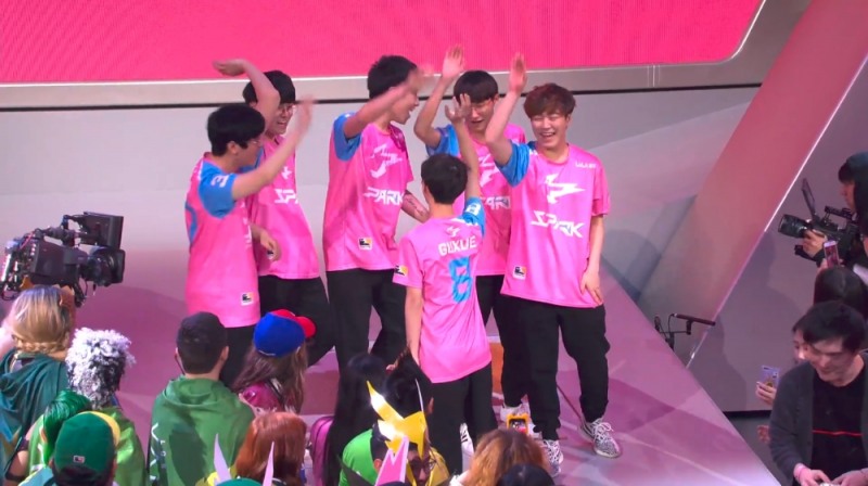 강팀 LA 발리언트까지 잡아내며 신생팀의 파란을 일으키고 있는 항저우 스파크.