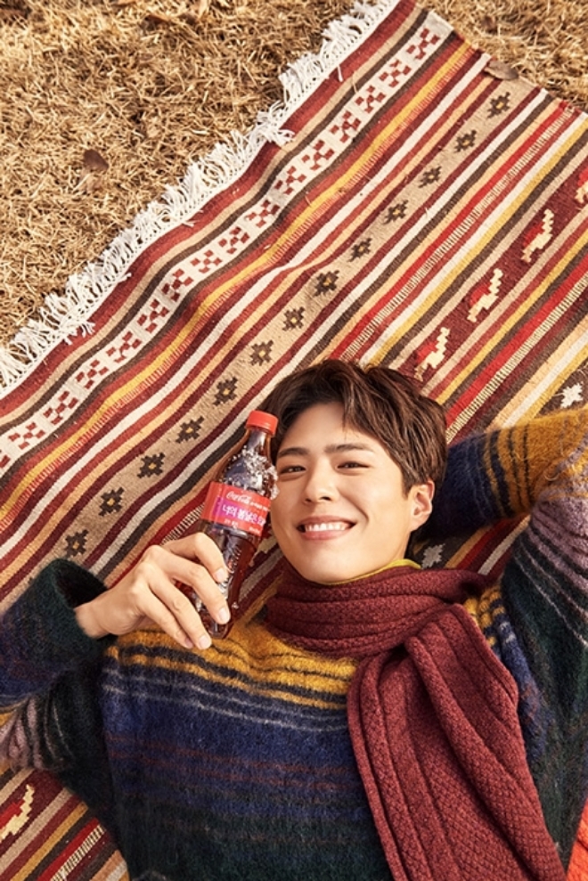 '국민남친' 박보검, 훈훈한 5색 코카콜라 화보 공개