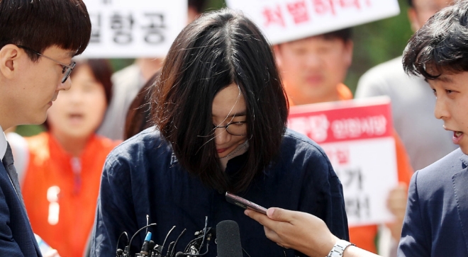 20일 서울수서경찰서는 조현아 대한항공 전 부사장 남편 A씨가 이혼소송과 별개로 조 전 부사장을 폭행혐의로 고소했다고 전했다. 사진=뉴시스