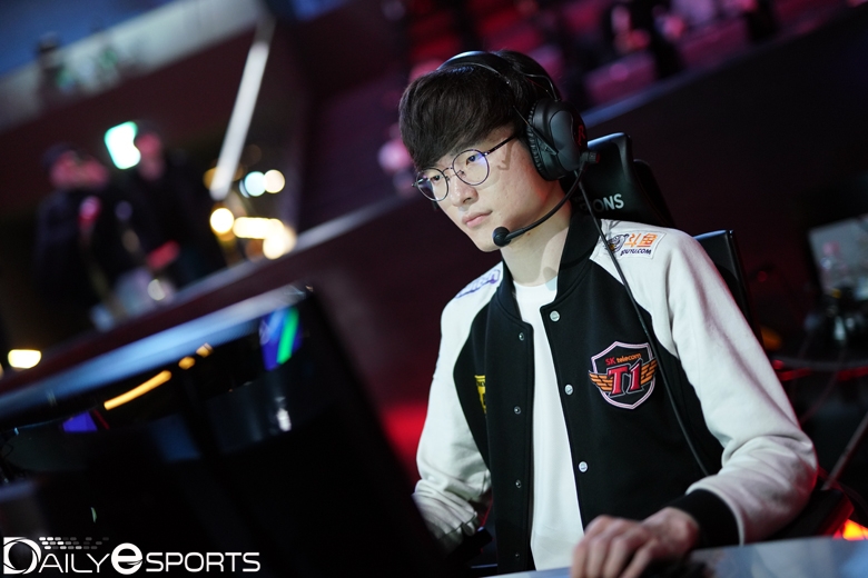 통신사전 2세트 승리를 이끈 SK텔레콤 T1의 미드라이너 '페이커' 이상혁.