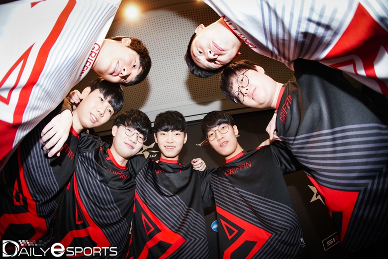 1라운드 전승을 완성한 그리핀.