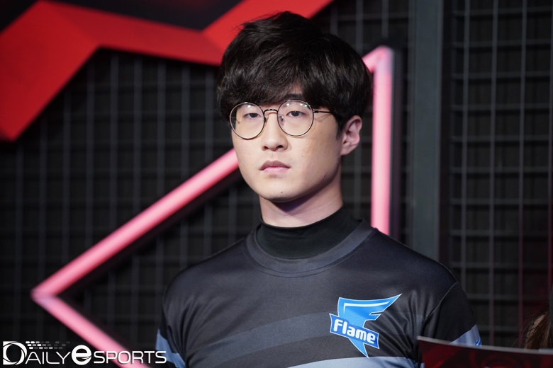 플레임 유영혁.