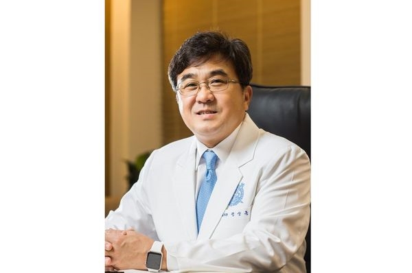 분당서울대병원 흉부외과 전상훈 교수(분당서울대병원장).