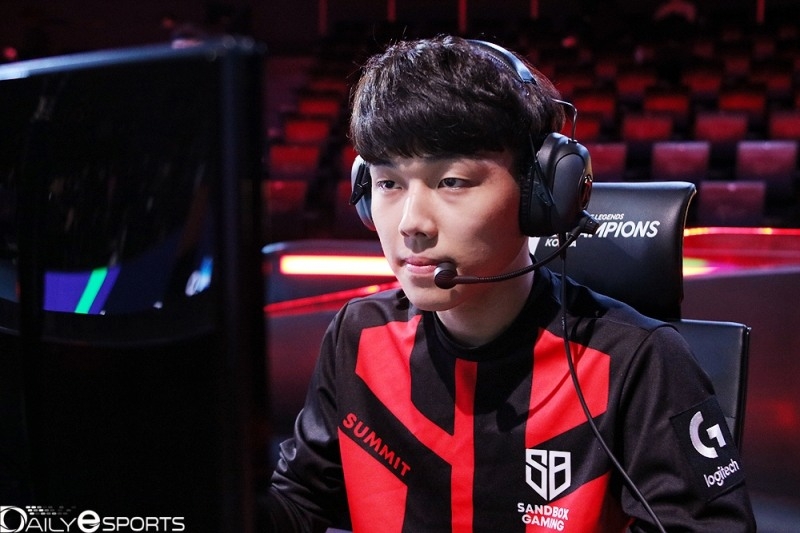 샌드박스 게이밍의 톱 라이너 '서밋' 박우태.