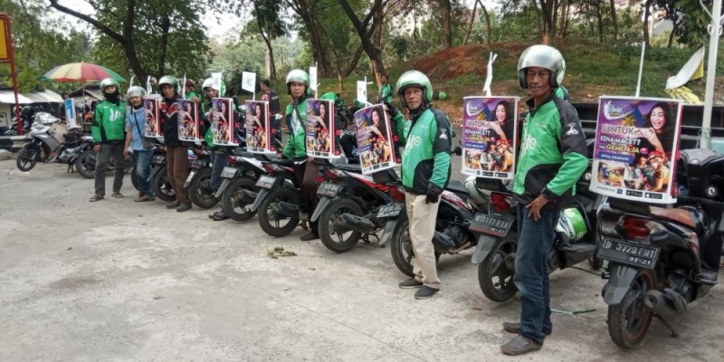 인도네시아 오토바이 택시에 부착된 '라그나로크' 광고판. '라그나로크' 시리즈는 오랜 기간 현지에서 인기를 이어오고 있다.