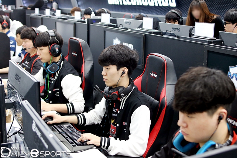 2라운드 치킨의 주인공 APK 프린스.