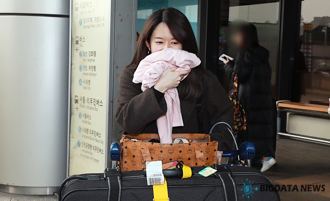 타케우치 미유, 김포국제공항 입국 현장