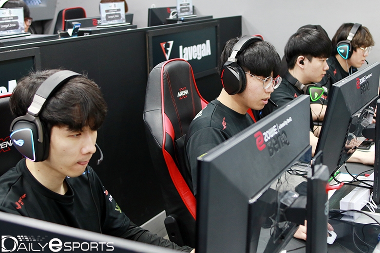 1라운드 1위를 차지한 스퀘어.