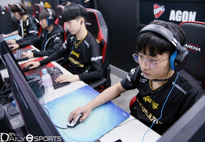 4라운드 치킨을 가져간 디토네이터.