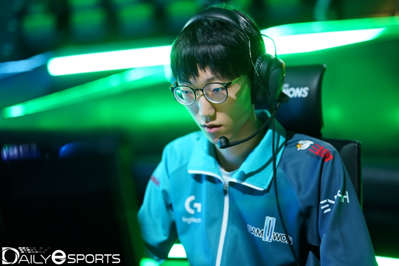 담원 게이밍의 톱라이너 '너구리' 장하권.