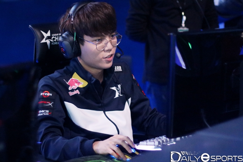 1, 2세트 MVP를 가져간 킹존 드래곤X의 정글러 '커즈' 문우찬.