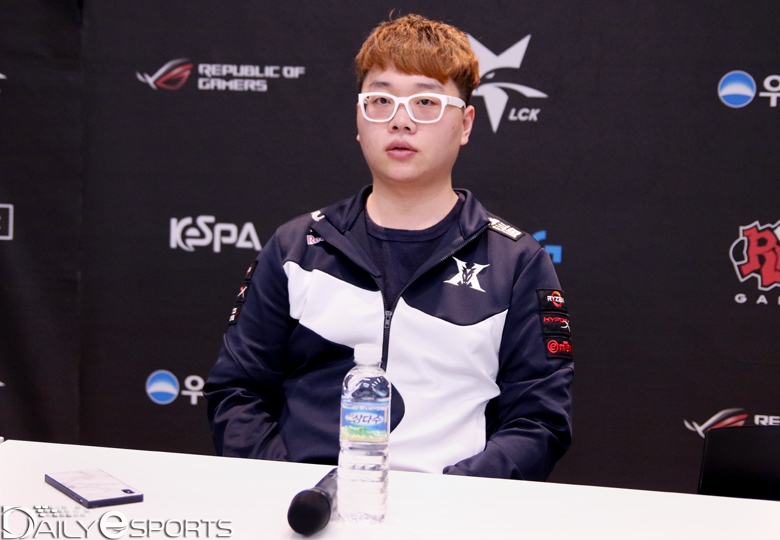 킹존 드래곤X의 미드라이너 '폰' 허원석.