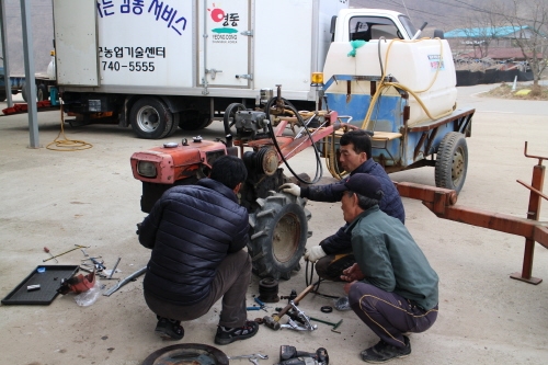 영동군, '농업기계 현장 순회수리 교육' 확대 운영