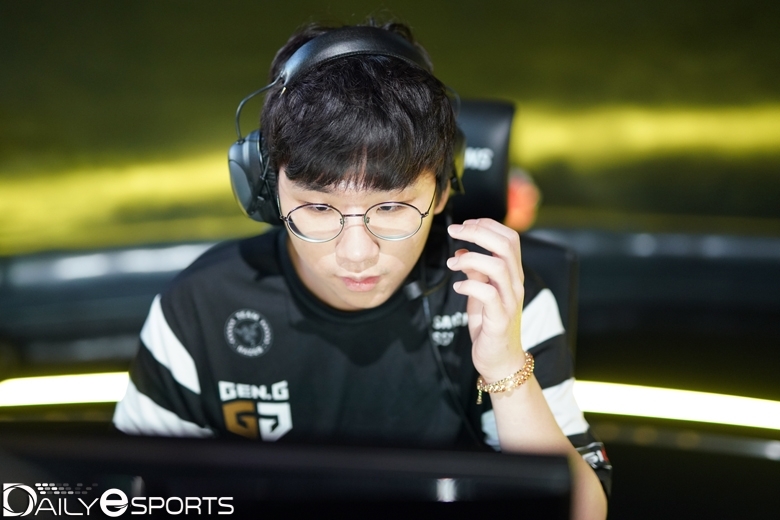 젠지 e스포츠의 원거리 딜러 '룰러' 박재혁.