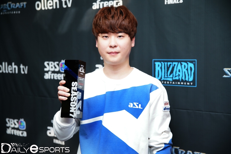 '양대 우승' 김성현 "이영호 따라잡는 그날까지 계속 "