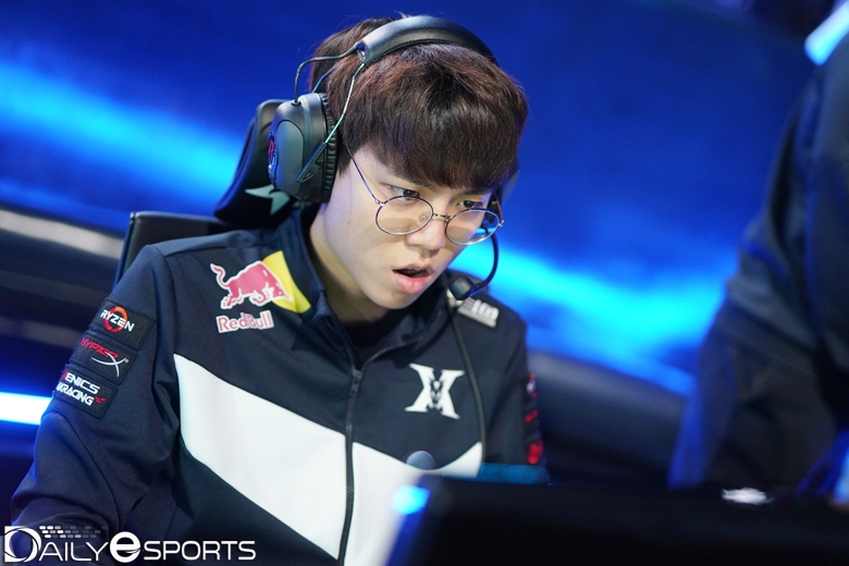 킹존 드래곤X의 상승세를 이끌고 있는 정글러 '커즈' 문우찬.