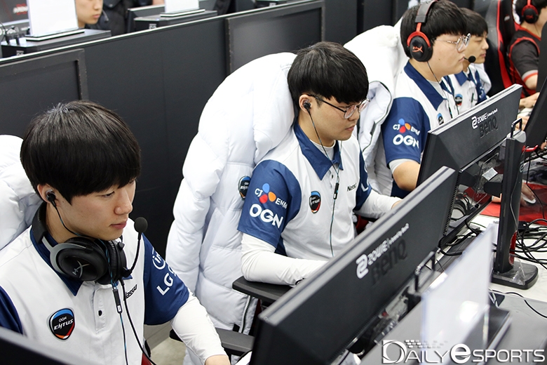 6주 2일차 경기에서 우승한 OGN 엔투스 포스.