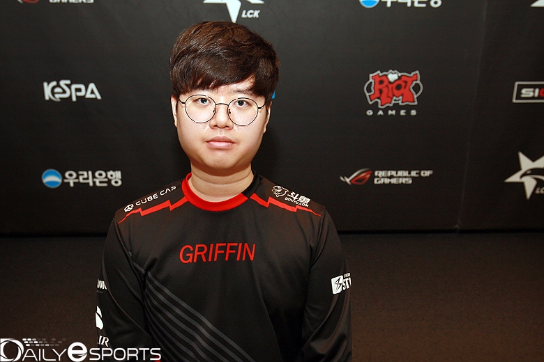 그리핀의 톱라이너 '소드' 최성원.