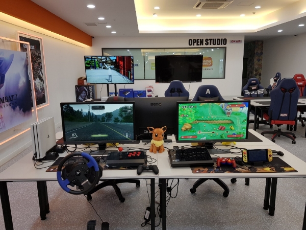 게임 타이틀 구입 전 플레이해볼 수 있는 '체험존'.