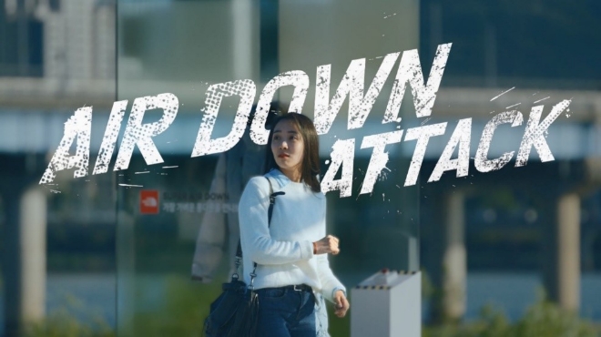 이노레드가 '애드페스트 2019'에서 금상과 은상을 수상했다. 사진은 수상작인 노스페이스 슈퍼에어다운 드론 어택 캠페인 영상 중 한 장면. / 사진=이노레드 제공