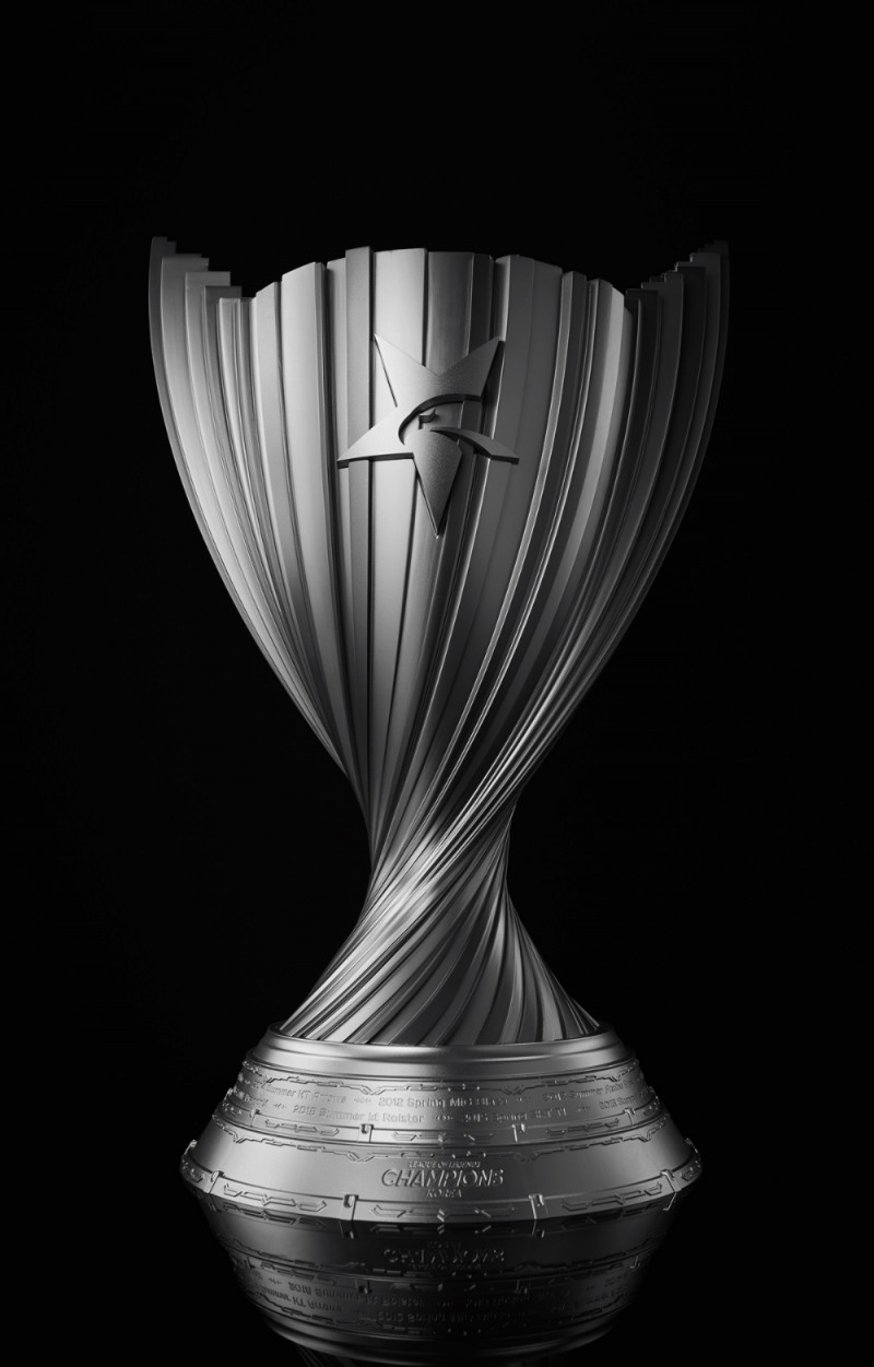 라이엇 게임즈, 새로운 LCK 우승 트로피 공개…13일 주인공 가린다