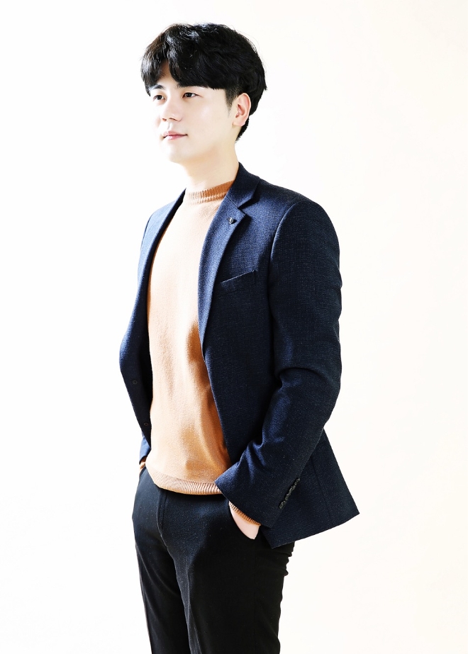 사진=압구정MJ프로젝트 참여, 가수 이온