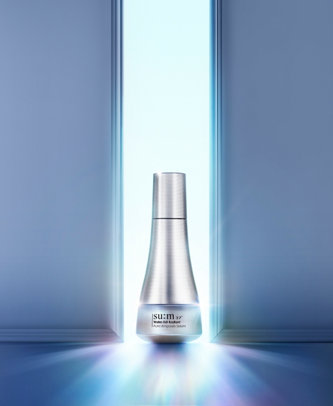 LG생활건강 숨37 워터 풀 래디언트 아우라 앰풀세트 / 사진 제공 =LG생활건강
