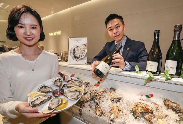 현대백화점, 와인웍스 오이스터바/사진 제공=현대백화점그룹