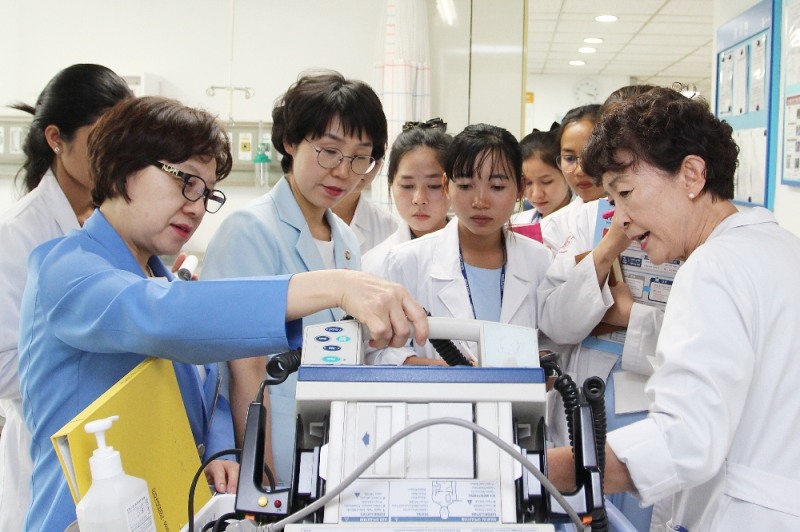 경희의료원 간호본부, 국제 교류와 교육에 앞장