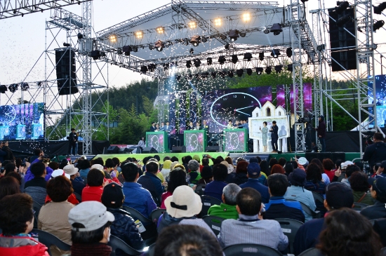 지난 1일 오후 7시에 담양대나무축제가 개막 되었다./사진=담양군