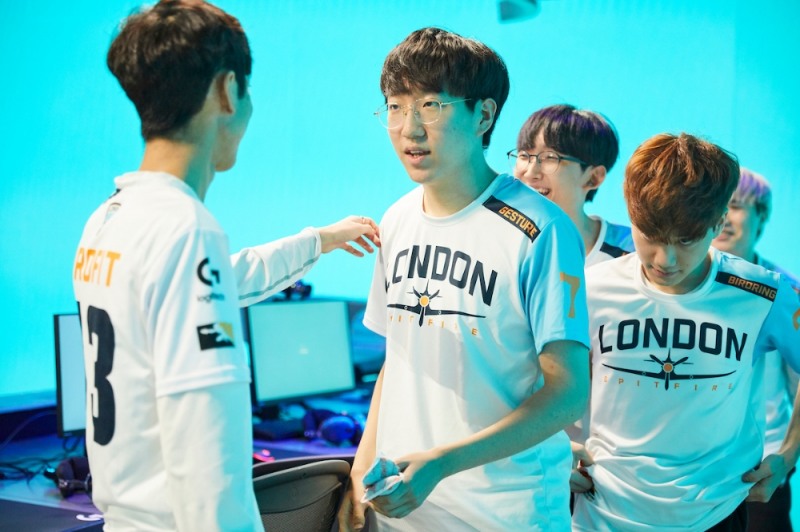 런던 스핏파이어(사진=블리자드 엔터테인먼트 제공).