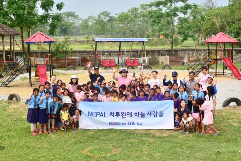 [착한나눔] 대한항공 사내봉사단, 네팔지역 보육원에 놀이기구 기증 봉사활동 실시