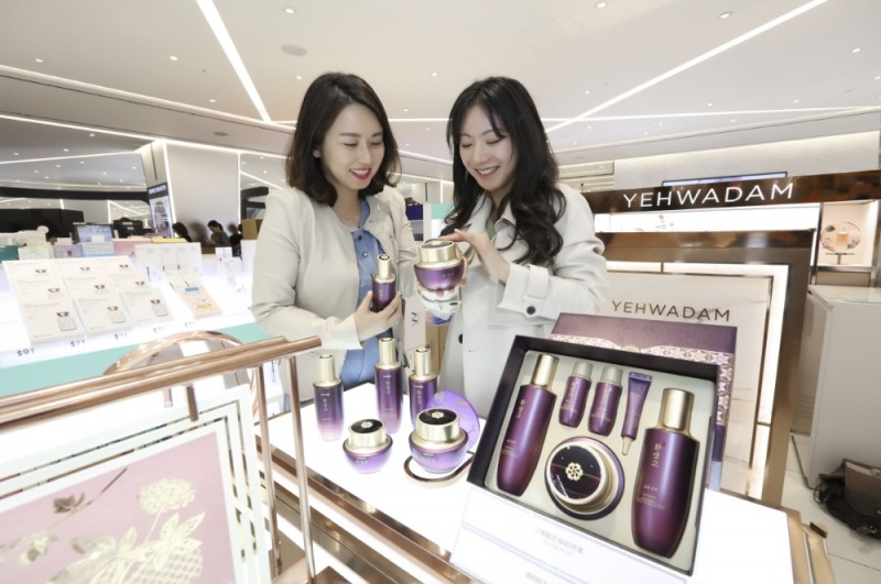 LG생활건강, 자연주의 한방 브랜드 ‘예화담’ 단독매장 오픈