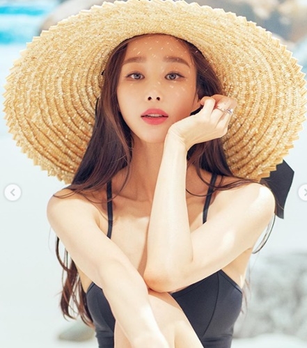 사진=이사강 SNS