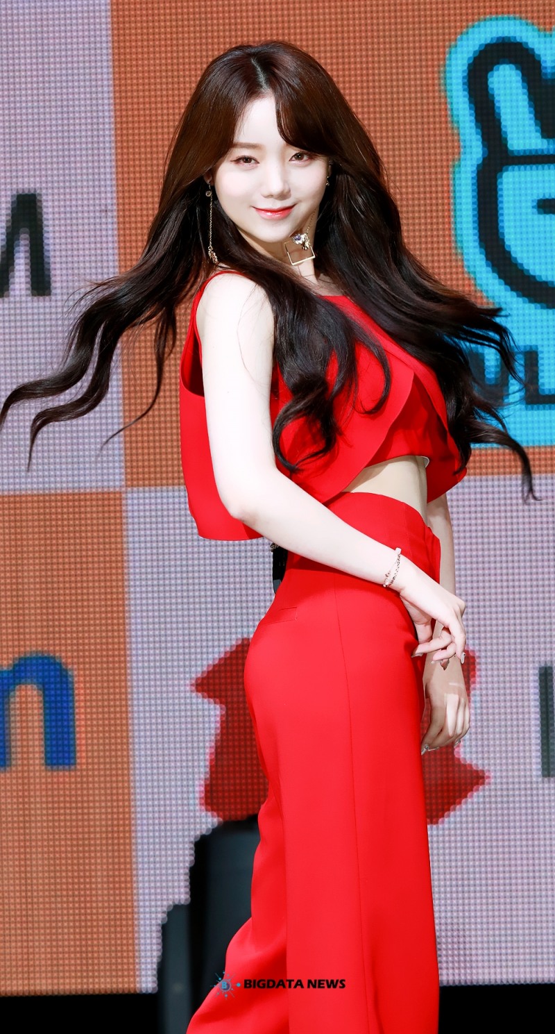 러블리즈 케이, 여섯 번째 미니 앨범 '원스 어폰 어 타임' 발매 기념 미디어 쇼케이스 현장