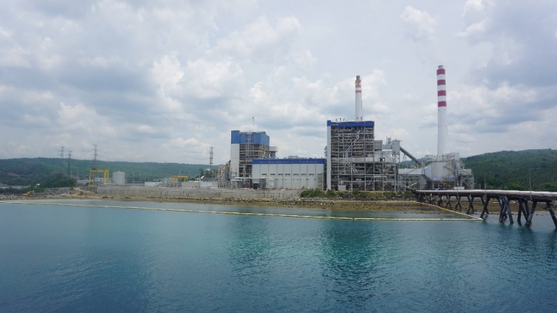 대림산업이 계통병입을 완료한 필리핀 최초의 초임계압 방식의 산 부에나벤튜라 석탄화력발전소 전경