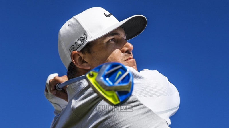 2016년 나이키와 용픔 계약을 맺었을 때의 브룩스 켑카. 사진=나이키골프 홈페이지.