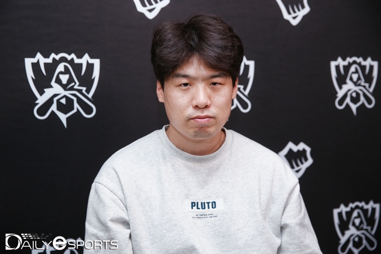 아프리카 프릭스 최연성 감독.