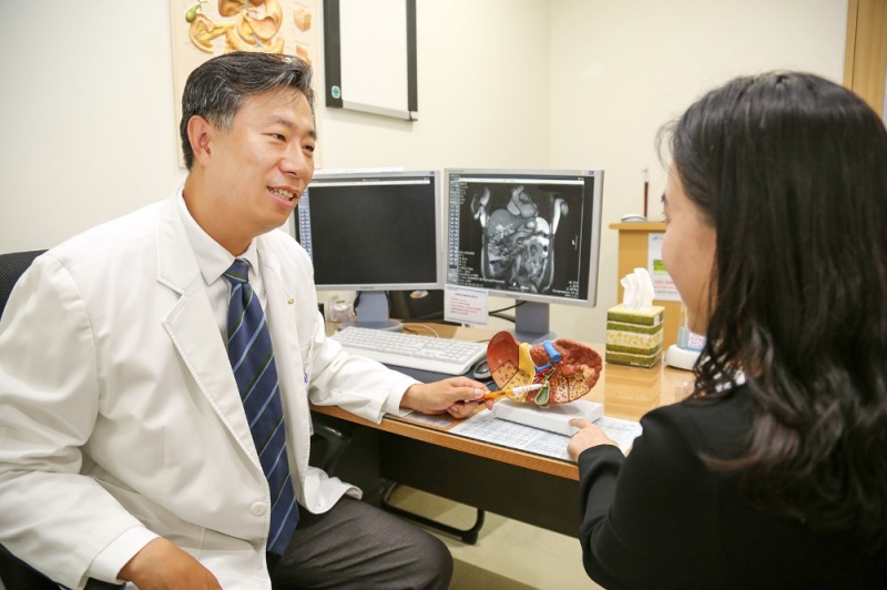 여름 앞두고 다이어트 중 복통 잦다면 담석증 의심?