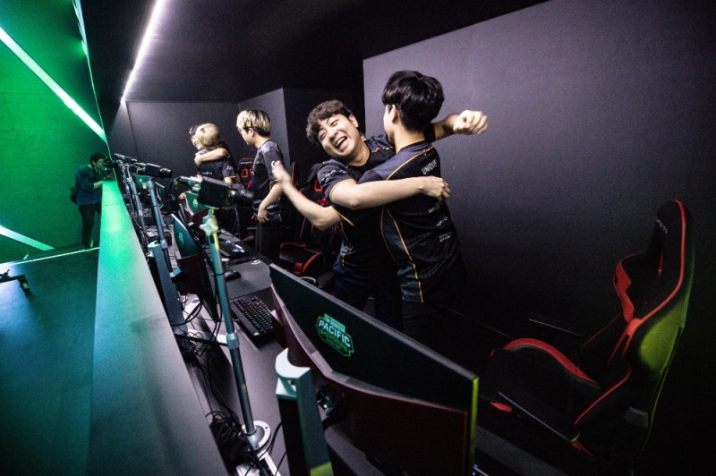 엘리먼트 미스틱(사진=블리자드 엔터테인먼트 제공).